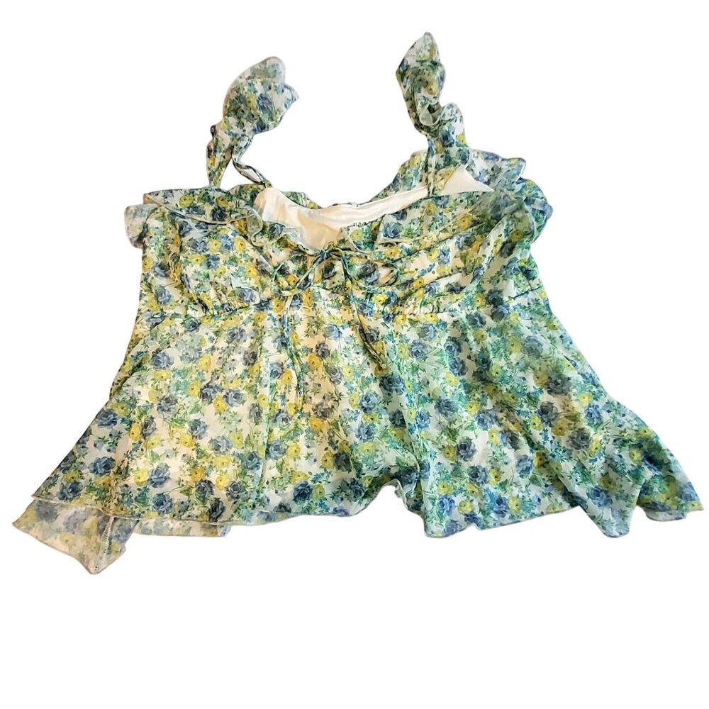 Floral Sleeveless Ruffle Blouse Wild Fable Size M  Lightweight and flowy design